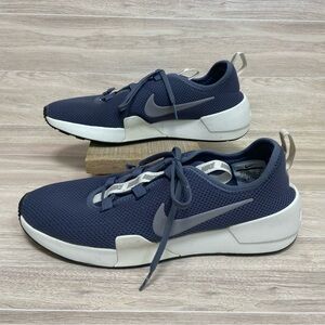 NIKE / Women's Carbon Ashin Modern Running Shoes Sneakers Size 10